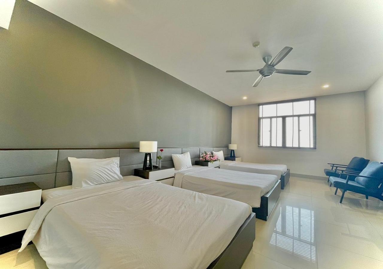 My Khe 2 Da Nang Seafront Hotel Exterior photo