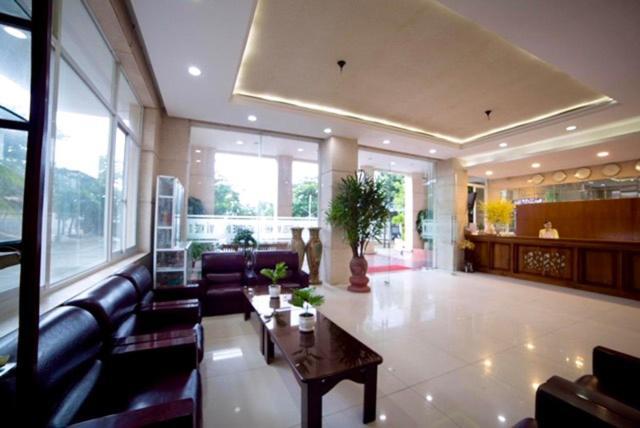 My Khe 2 Da Nang Seafront Hotel Exterior photo